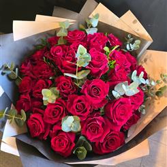 31 roses bouquet 